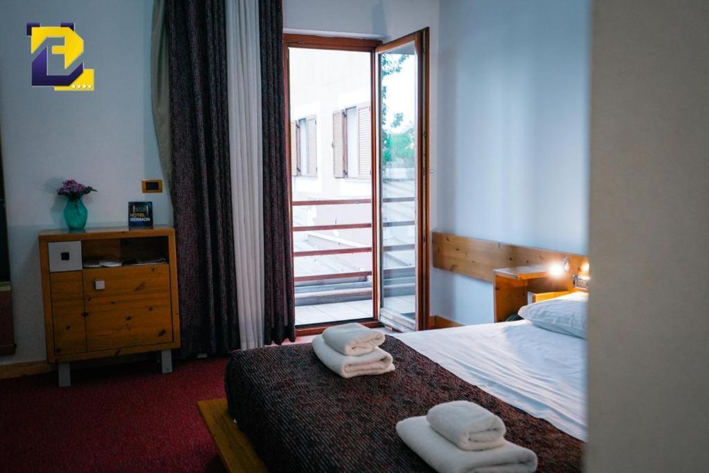 Hotel Bermon Tiranë Ngoại thất bức ảnh